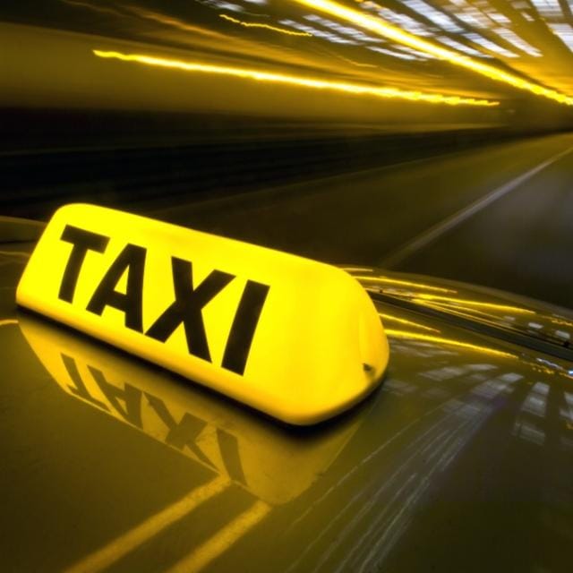TAXI GIRONA, Alex WhatsApp +34 649 06 35 46
